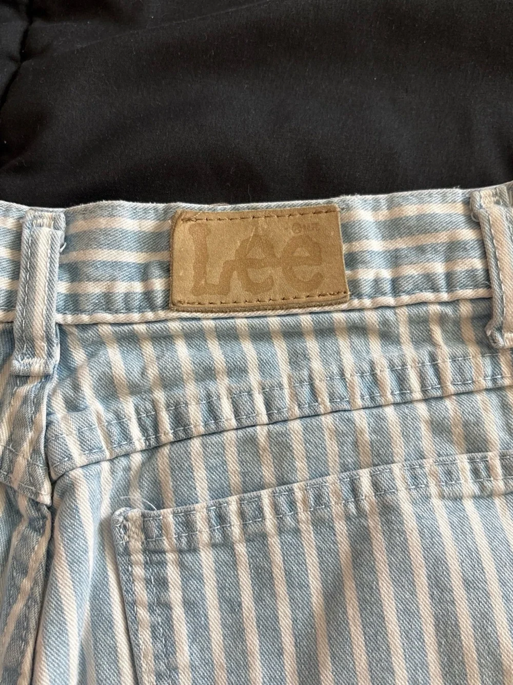 Vintage Lee Striped High-Rise Relaxed Fit Women’s Shorts Size 27